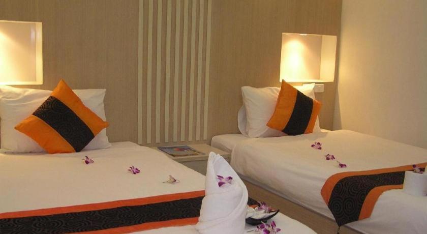 The Impress Khonkaen Hotel Хон Каен Экстерьер фото